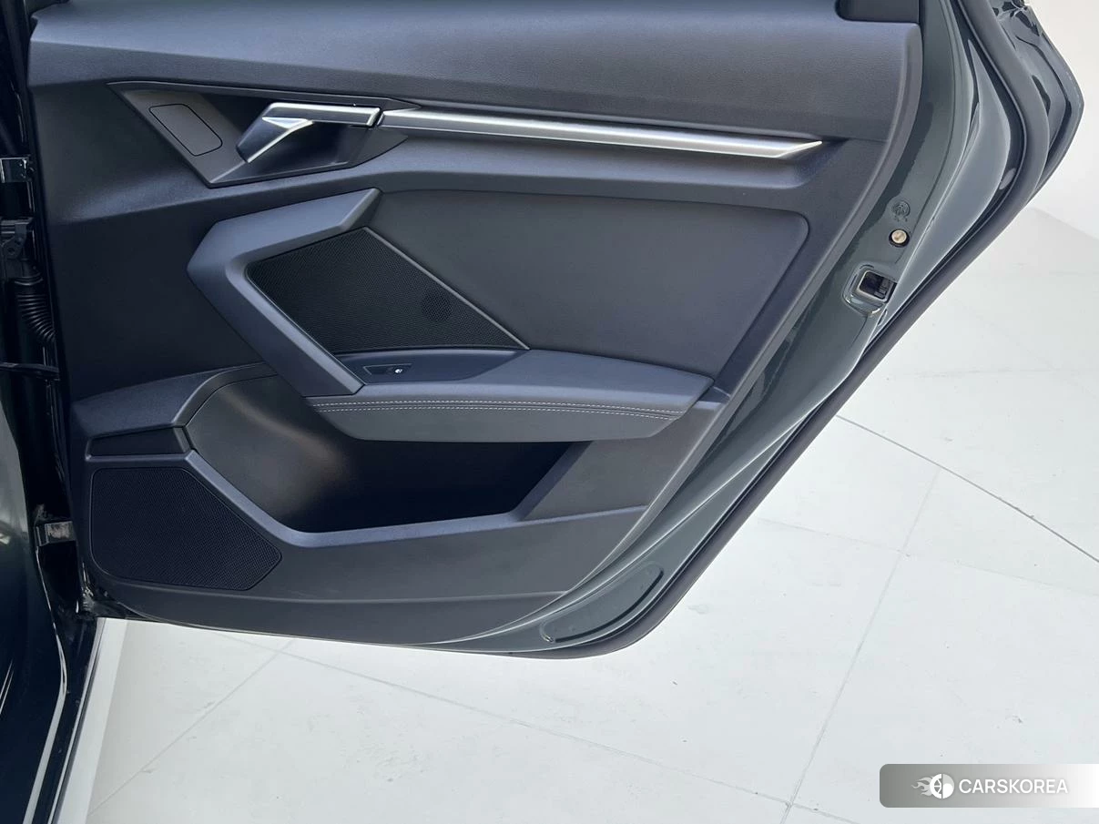 Audi A3 2023 Зеленый из Китая, фото 5