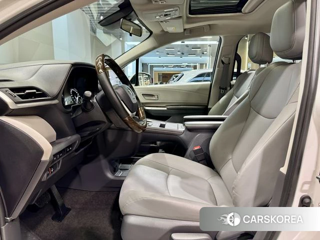 Toyota Grevia 2025 Белый из Китая, фото 5