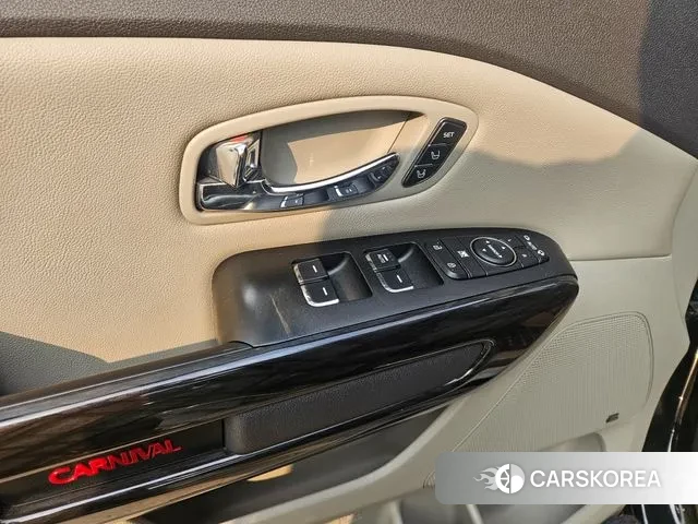 Kia All New Carnival 2018 Черный из Кореи, фото 5
