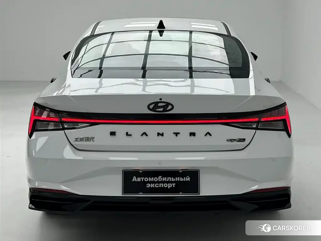 Hyundai Elantra 2022 Белый из Китая, фото 5