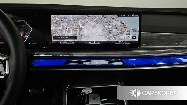 BMW 7 Series (G70) 2024 Черный из Кореи, фото 5