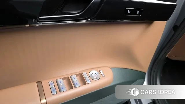 Hyundai Grandeur (GN7) 2023 Серебристо-серый из Кореи, фото 5