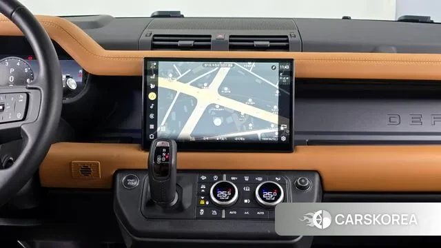 Land Rover Defender (L663) 2024 Черный из Кореи, фото 5