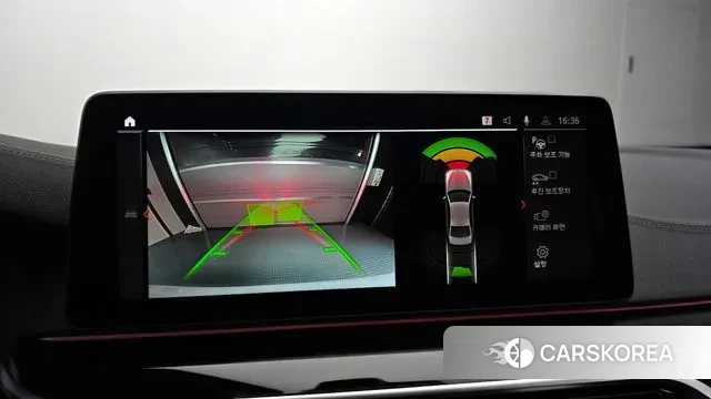 BMW 5 Series (G30) 2022 Белый из Кореи, фото 5