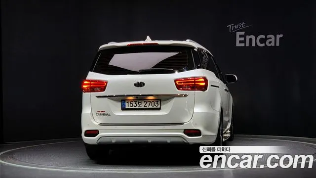 Kia The New Carnival 2018 Белый из Кореи, фото 5