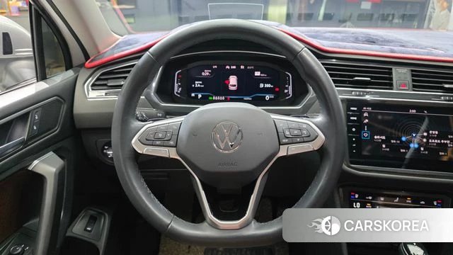 Volkswagen Tiguan Allspace 2022 Белый из Кореи, фото 5