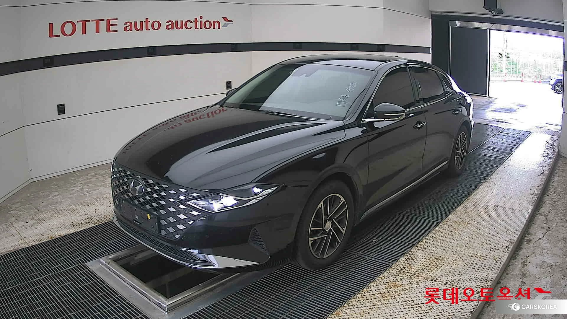 Hyundai Grandeur 2022 Черный из Кореи, фото 5
