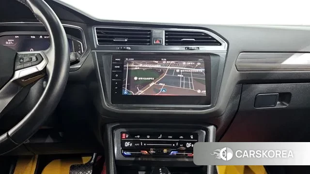 Volkswagen Tiguan Allspace 2022 Белый из Кореи, фото 5