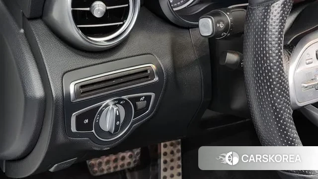 Mercedes-Benz C-Class W205 2019 Белый из Кореи, фото 5