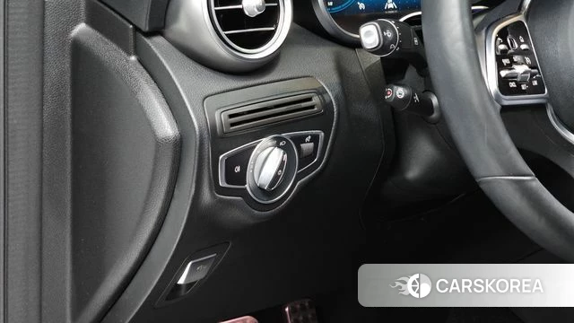 Mercedes-Benz GLC-Class X253 2020 Белый из Кореи, фото 5