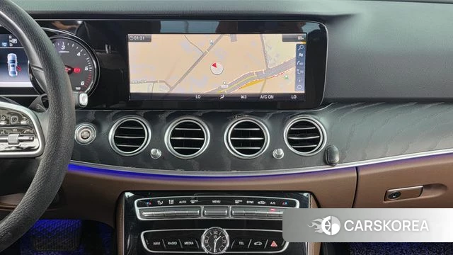 Mercedes-Benz E-Class W213 2018 Белый из Кореи, фото 5