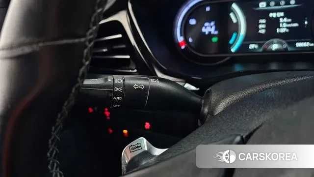 Kia Niro Plus 2022 Белый из Кореи, фото 5