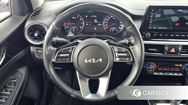 Kia The New K3 2nd generation 2022 Белый из Кореи, фото 5