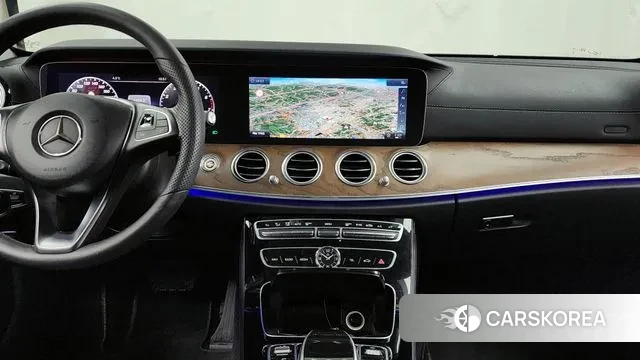 Mercedes-Benz E-Class W213 2018 Черный из Кореи, фото 5