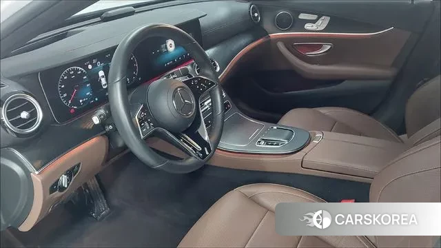 Mercedes-Benz E-Class W213 2023 Белый из Кореи, фото 5