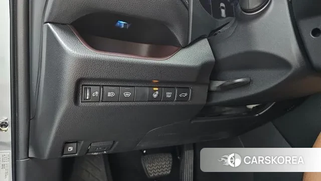 Toyota RAV4 5th Generation 2023 Серебряный из Кореи, фото 5