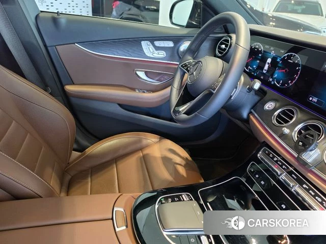 Mercedes-Benz E-Class W213 2023 Серый из Кореи, фото 5