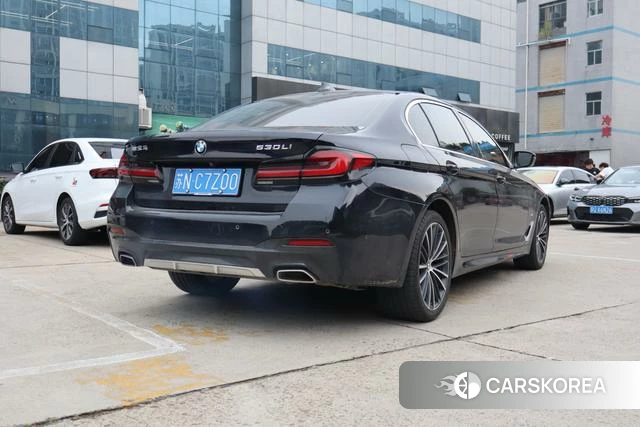 BMW 5 series 2022 Черный из Китая, фото 5