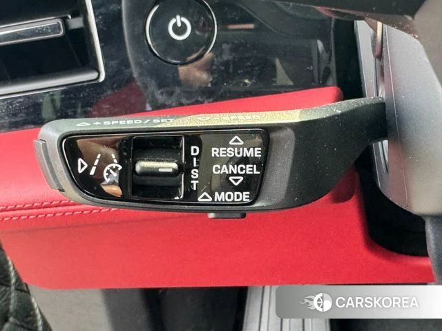 Porsche Taycan 2024 Серебристо-серый из Кореи, фото 5