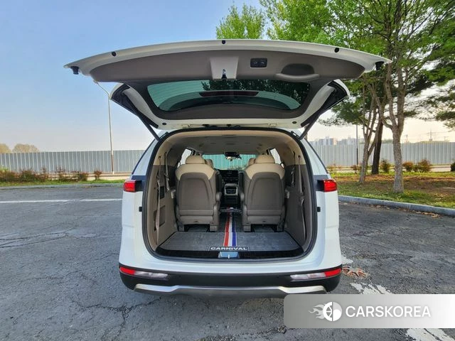 Kia Carnival 4th generation 2021 Белый из Кореи, фото 5