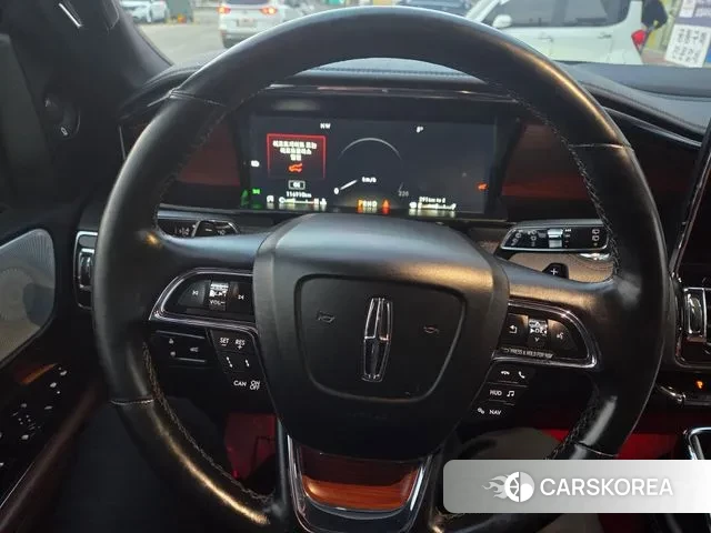 Lincoln Navigator 4th generation 2021 Белый из Кореи, фото 5