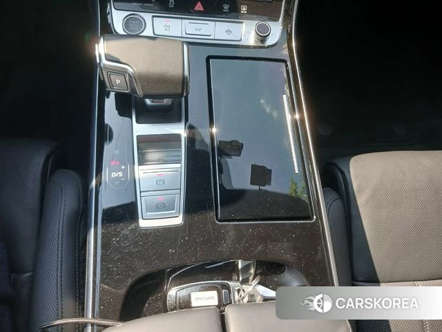 Audi A8 (D5) 2023 Белый из Кореи, фото 5
