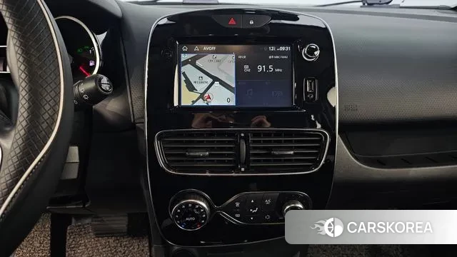 Renault Korea (Samsung) Clio 2019 Серебряный из Кореи, фото 5