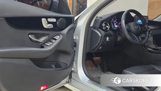 Mercedes-Benz C-Class W205 2020 Серебряный из Кореи, фото 5