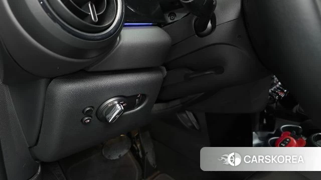 Mini Cooper 2023 Черный из Кореи, фото 5