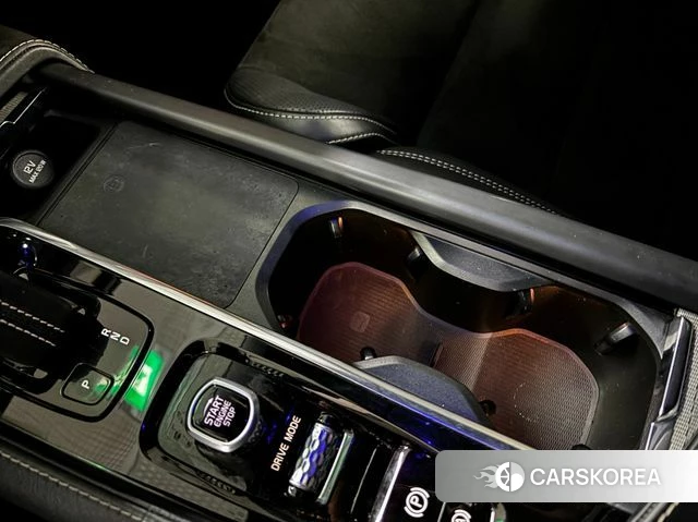 Volvo XC90 second Generation 2021 Белый из Кореи, фото 5