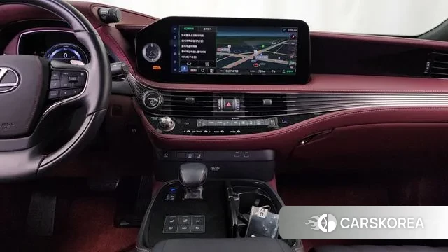 Lexus LS500h 5th generation 2023 Серебристо-серый из Кореи, фото 5