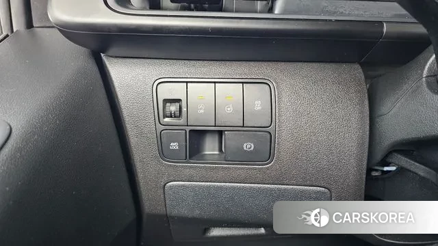 Hyundai Staria 2023 Белый из Кореи, фото 5