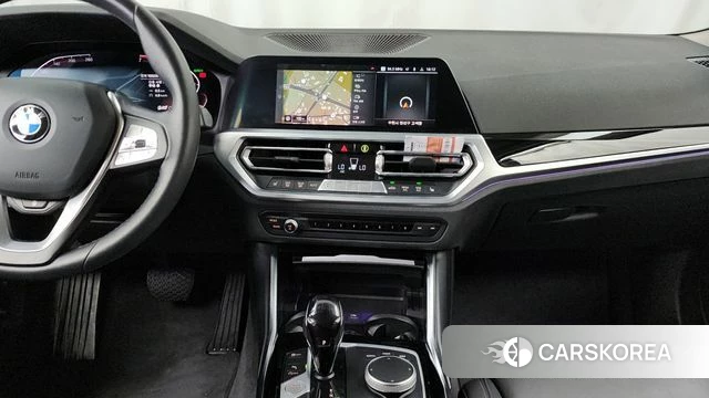 BMW 3 Series (G20) 2022 Белый из Кореи, фото 5