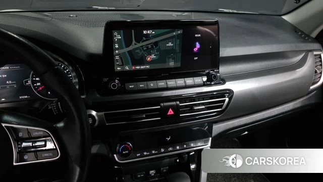 Kia Seltos 2022 Белый из Кореи, фото 5