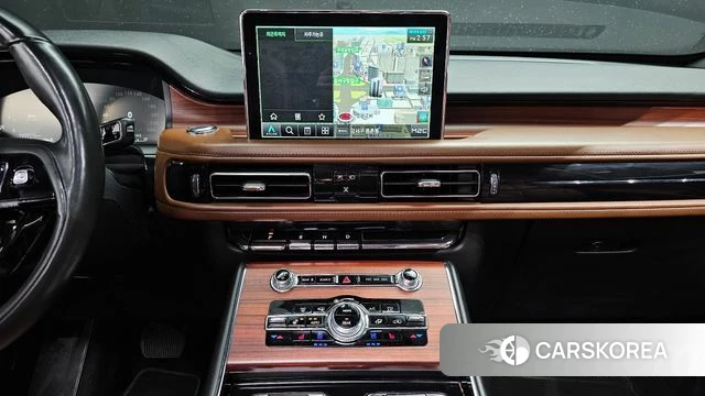 Lincoln Aviator 2nd generation 2021 Белый из Кореи, фото 5