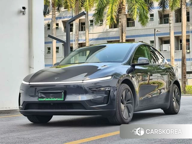 Tesla Model Y 2025 Темно-серый из Китая, фото 5