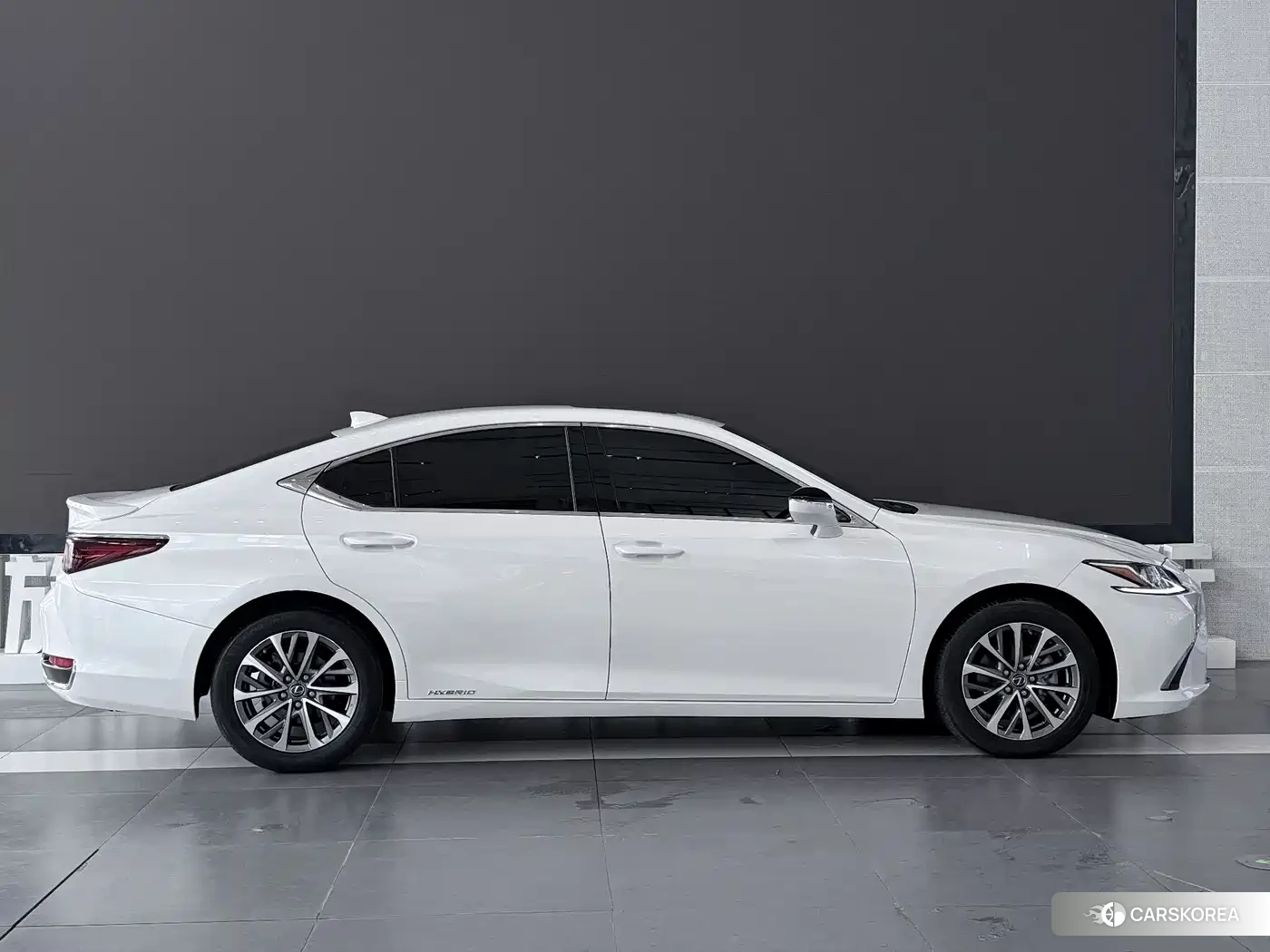 Lexus ES 2023 Белый из Китая, фото 5