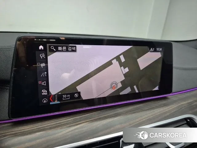 BMW 5 Series (G30) 2019 Белый из Кореи, фото 5