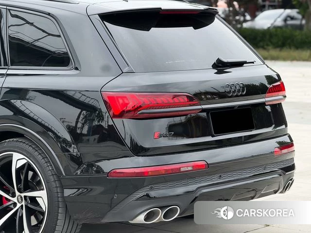 Audi SQ7 2024 Черный из Китая, фото 5