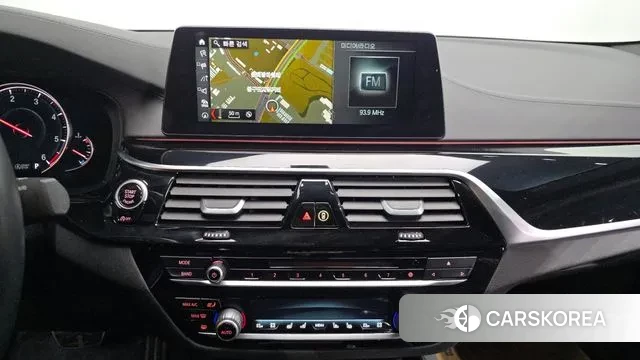 BMW 5 Series (G30) 2018 Серый из Кореи, фото 5