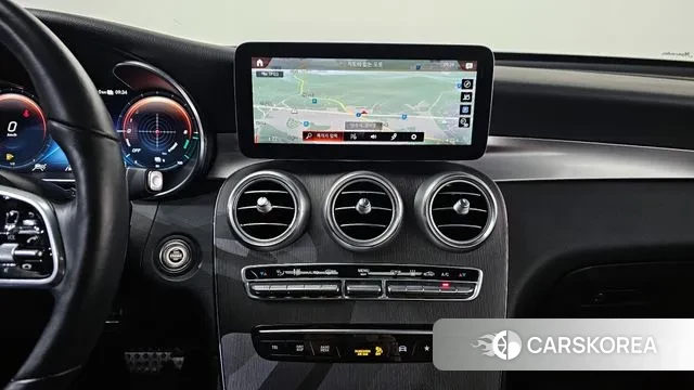 Mercedes-Benz GLC-Class X253 2021 Белый из Кореи, фото 5