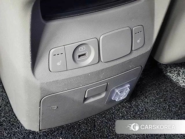 Kia The New Carnival 2018 Серебряный из Кореи, фото 5