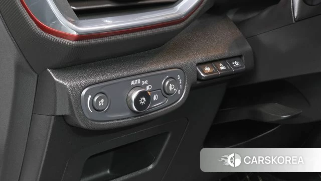 Chevrolet (GM Daewoo) Trailblazer 2021 Белый из Кореи, фото 5