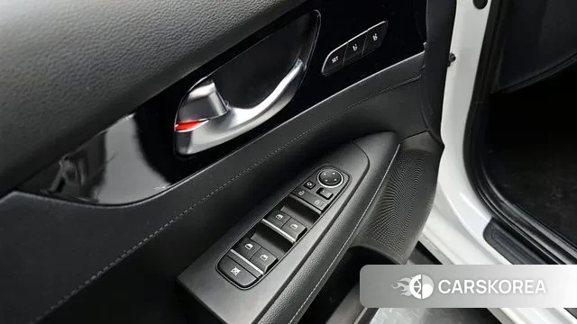 Kia The New K3 2nd generation 2021 Белый из Кореи, фото 5