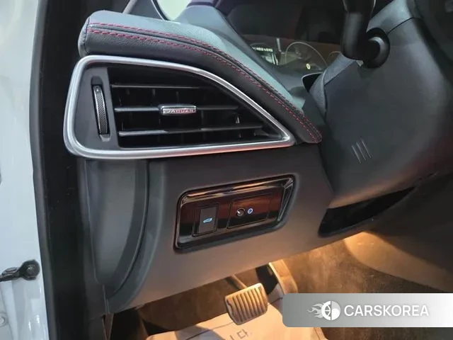 Jaguar XE 2019 Белый из Кореи, фото 5