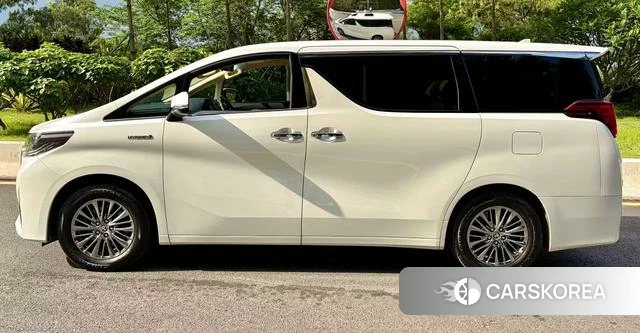 Toyota Elfa 2022 Белый из Китая, фото 5