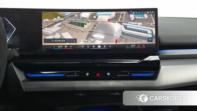 BMW 5 Series (G60) 2024 Серебристо-серый из Кореи, фото 5