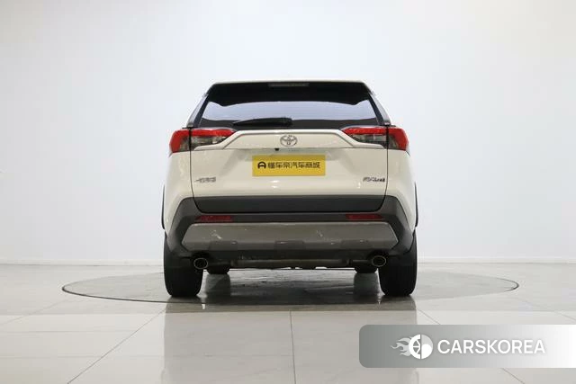 Toyota RAV4 Rongfang 2022 Белый из Китая, фото 5