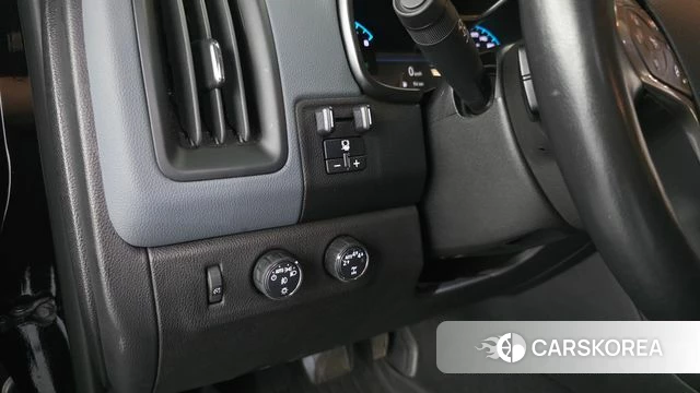 Chevrolet (GM Daewoo) Real New Colorado 2022 Черный из Кореи, фото 5