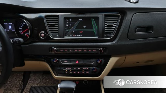 Kia The New Carnival 2018 Белый из Кореи, фото 5